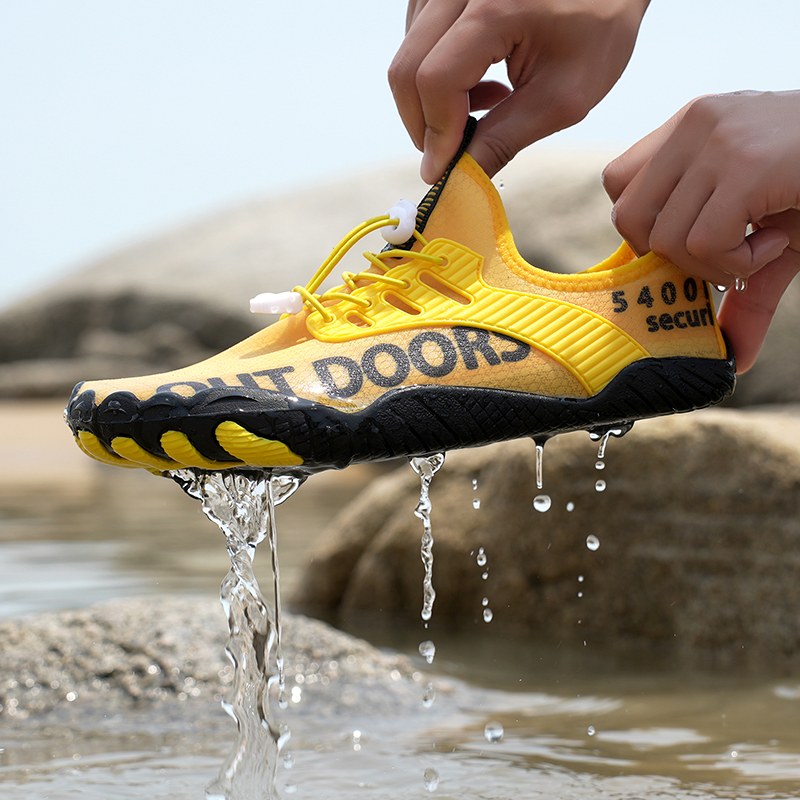 Men Water Shoes Beach Barefoot - Aquatic Sports Shoes ulasan dan harga